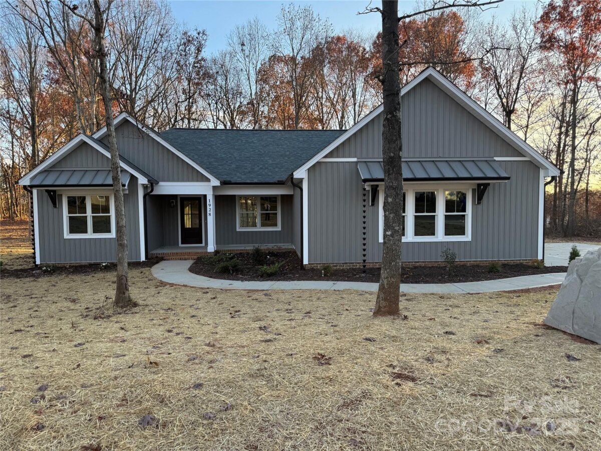 1928 Friendly Lane, Newton, NC 28658, MLS # 4325068