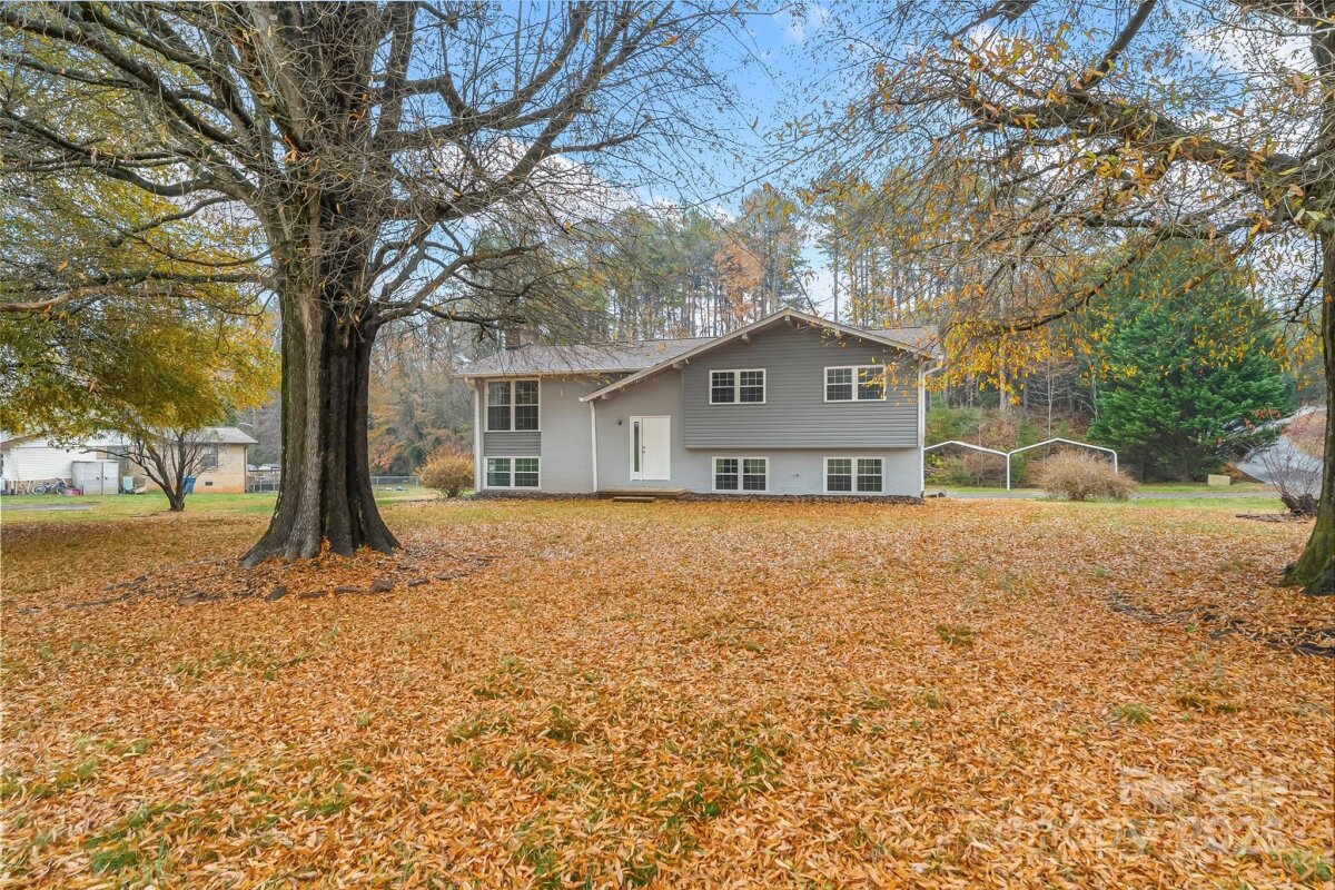 2210 24th Street Circle, Hickory, NC 28601, MLS # 4325235