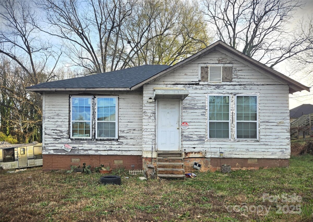 901 W 5th Avenue, Gastonia, NC 28052, MLS # 4325260