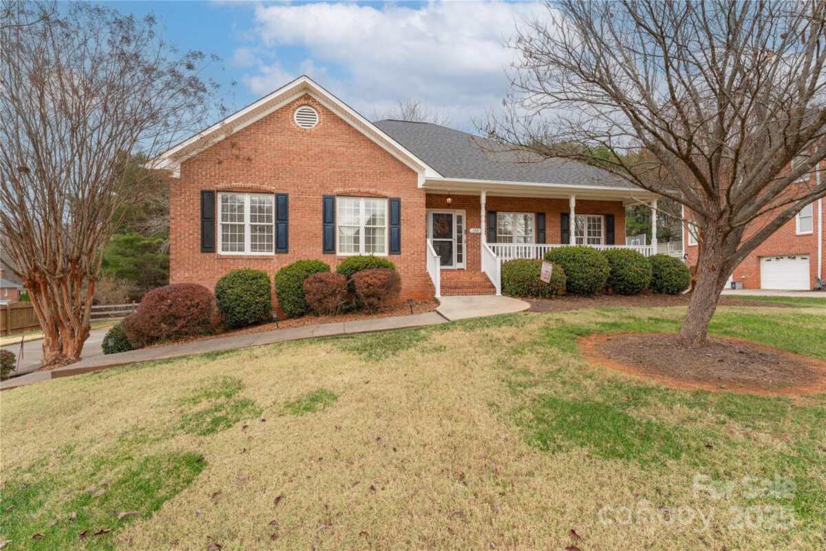 135 Suntree Drive, Advance, NC 27006, MLS # 4325413