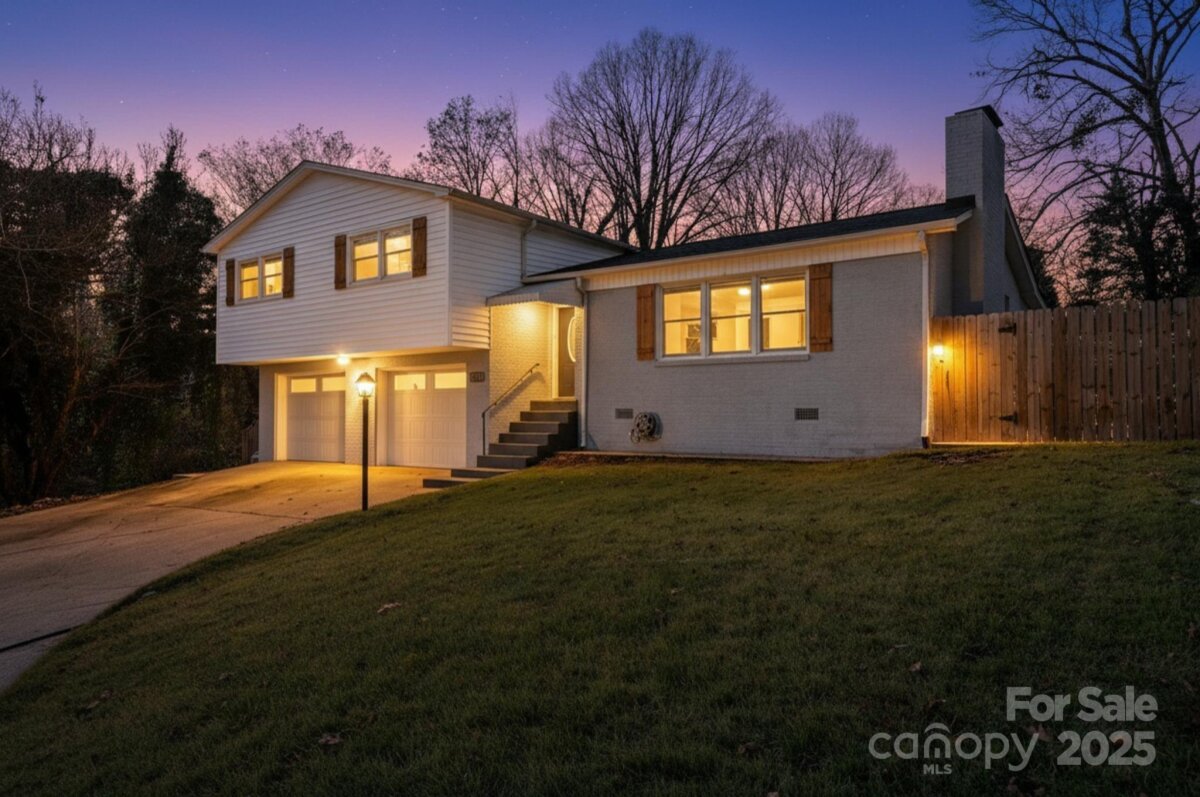 1905 10th Street Place, Hickory, NC 28601, MLS # 4325458