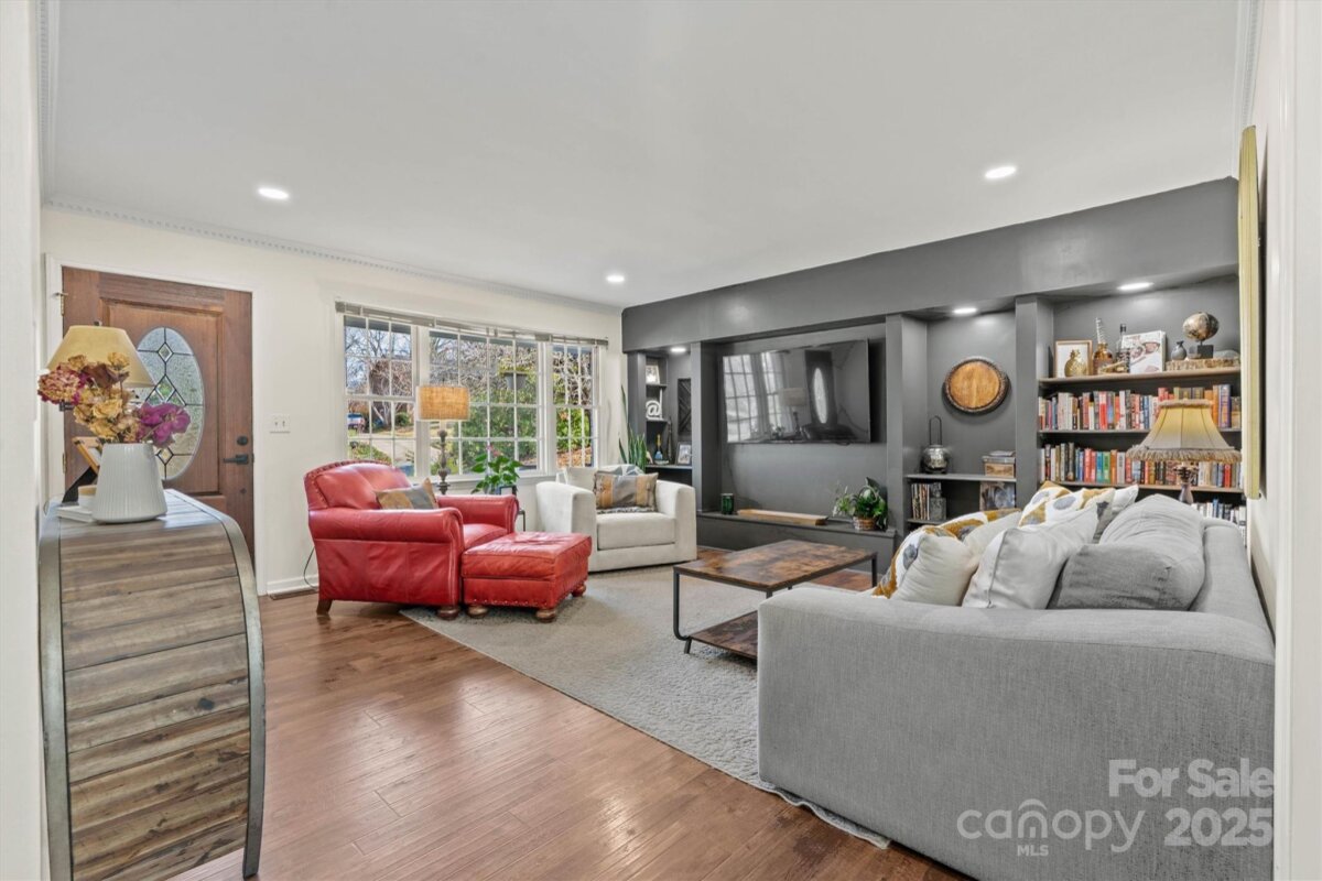 5645 Sandhurst Road, Hickory, NC 28602, MLS # 4326084