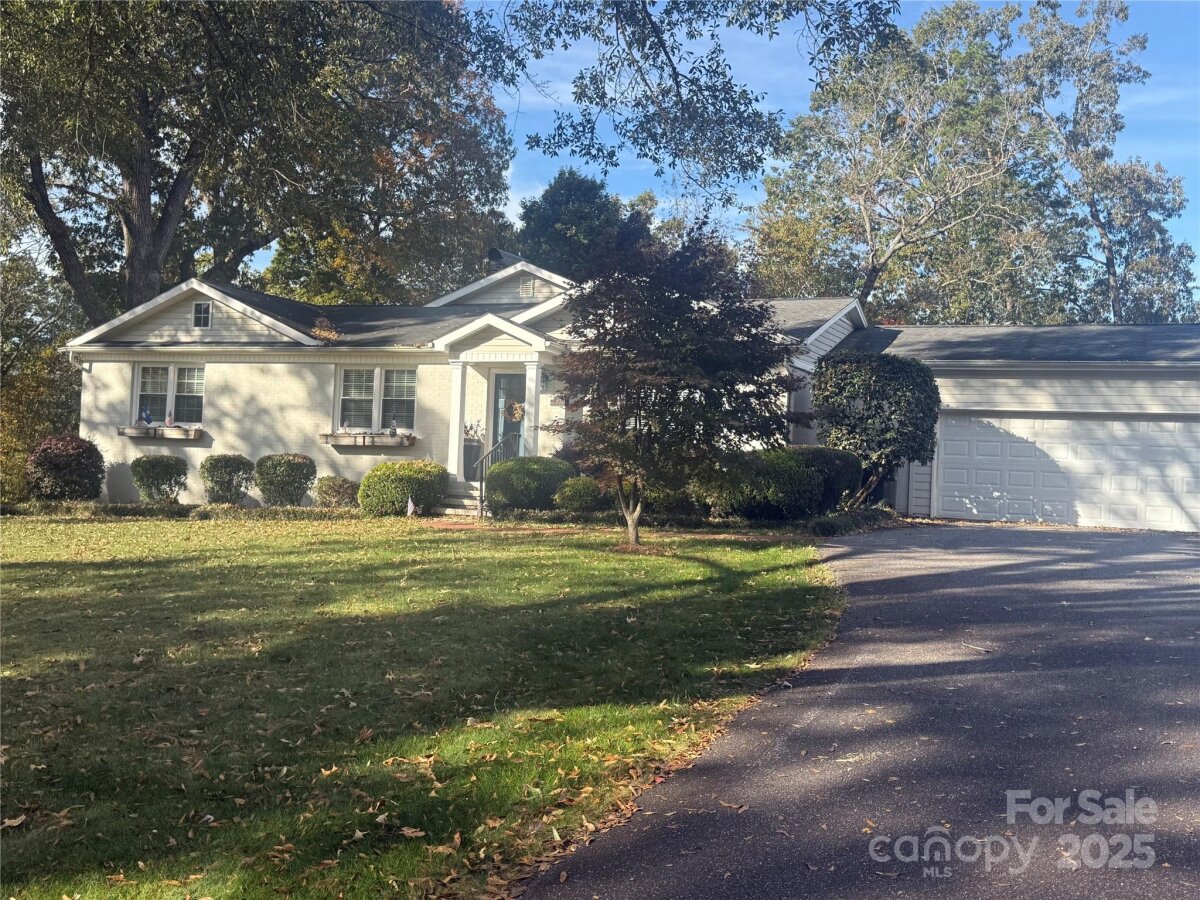 1251 10th Street, Hickory, NC 28601, MLS # 4326370