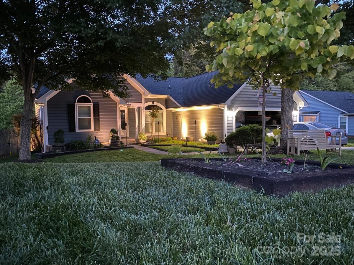 10209 Ashley Farm Drive, Matthews, NC 28105, MLS # 4326593