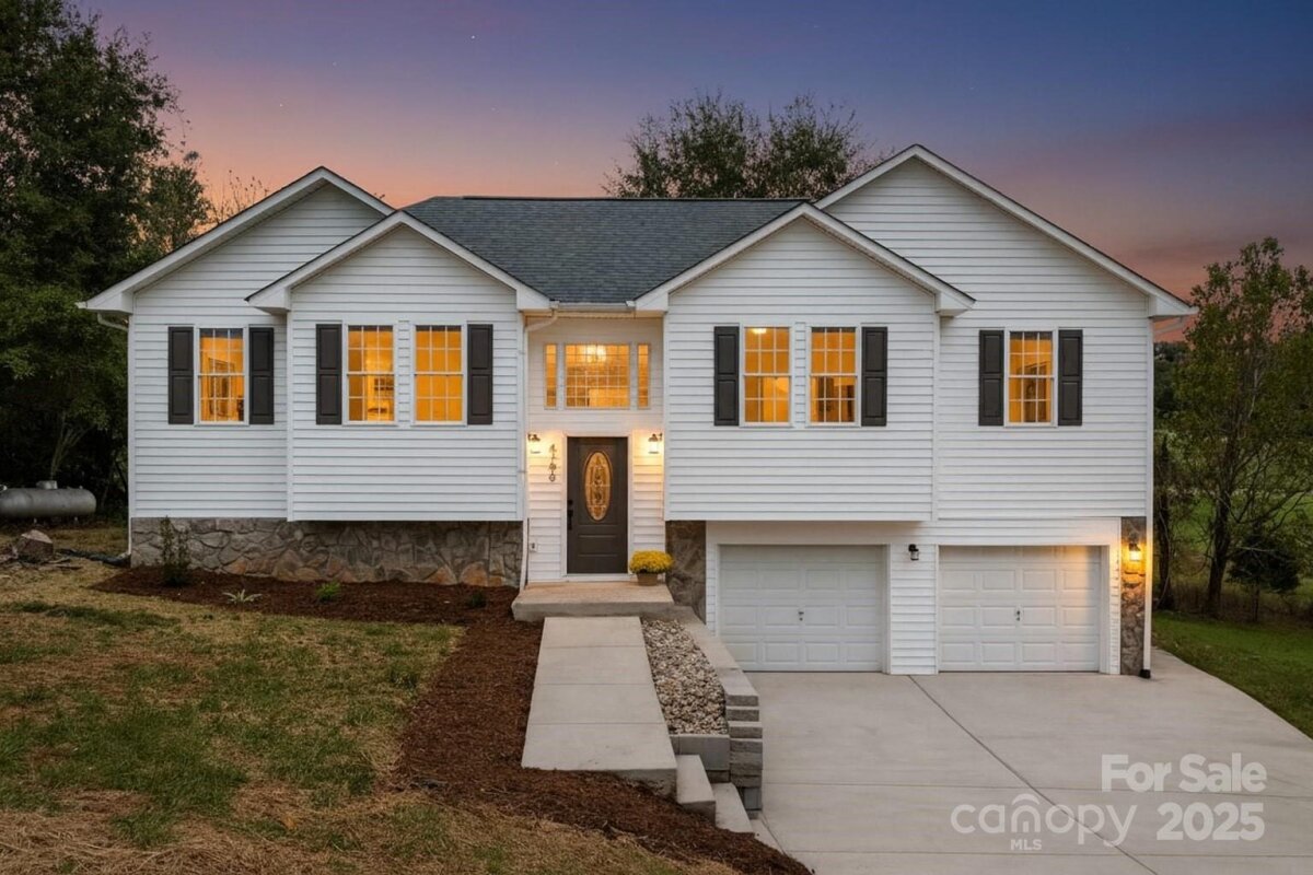 4786 Thoreau Drive, Conover, NC 28613, MLS # 4327557