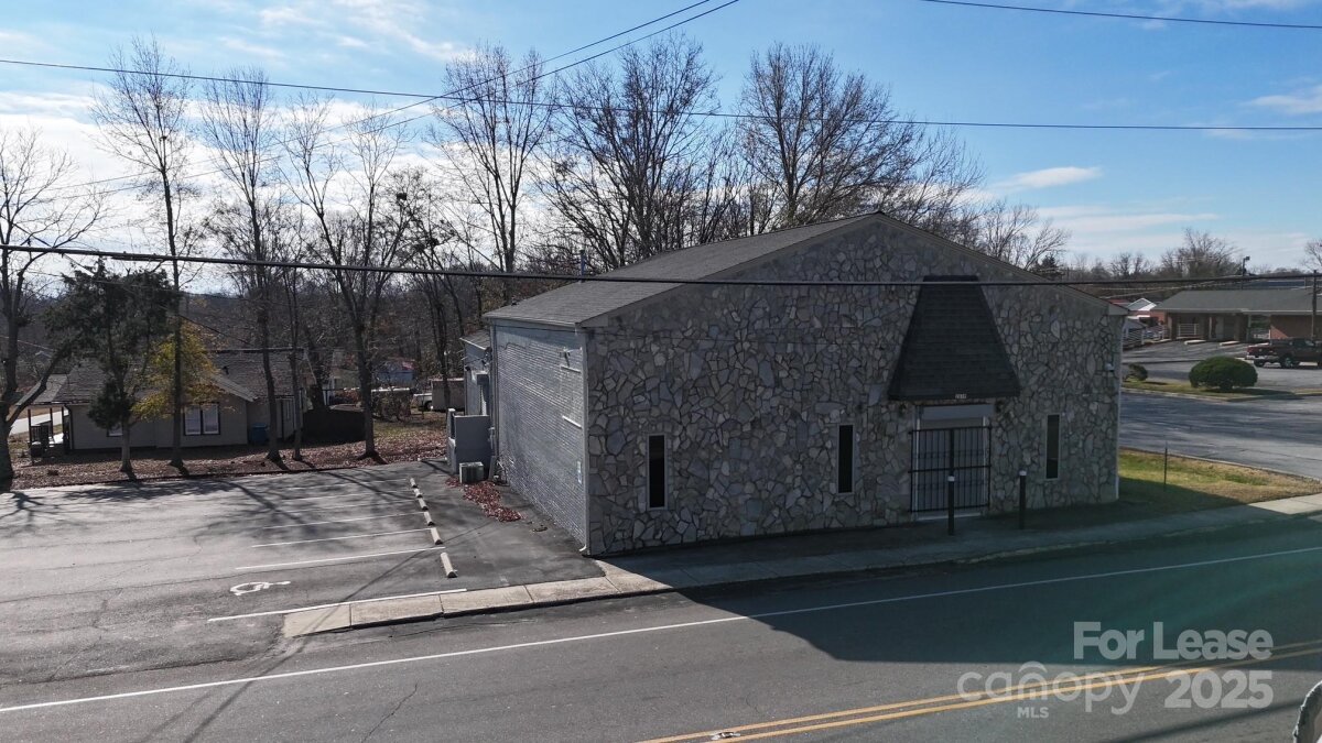 2605 1st Avenue, Hickory, NC 28602, MLS # 4327817