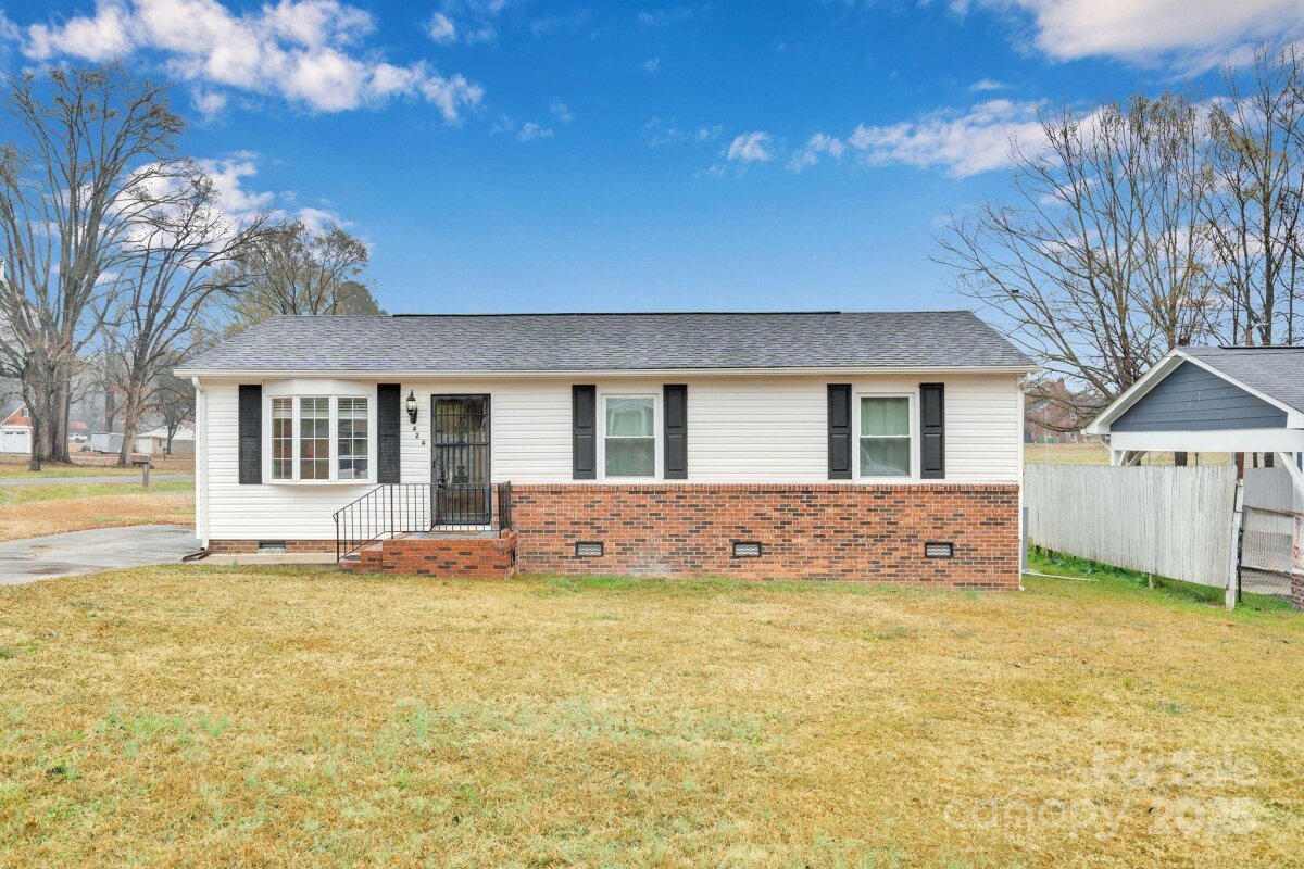 424 N Center Street, Oakboro, NC 28129, MLS # 4328113