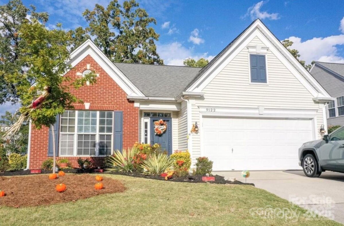 9122 Kestral Ridge Drive, Charlotte, NC 28269, MLS # 4328157