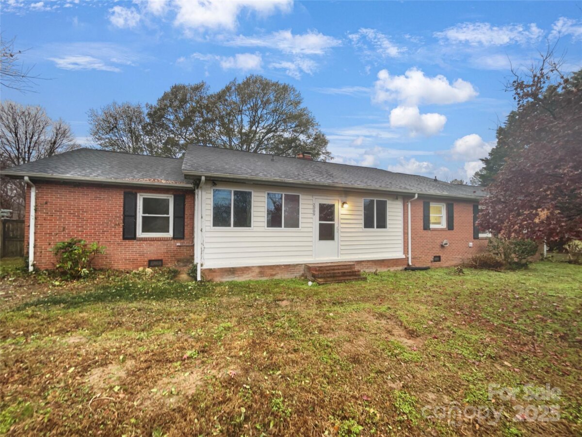 2009 Hickory Grove Road, Gastonia, NC 28056, MLS # 4328472