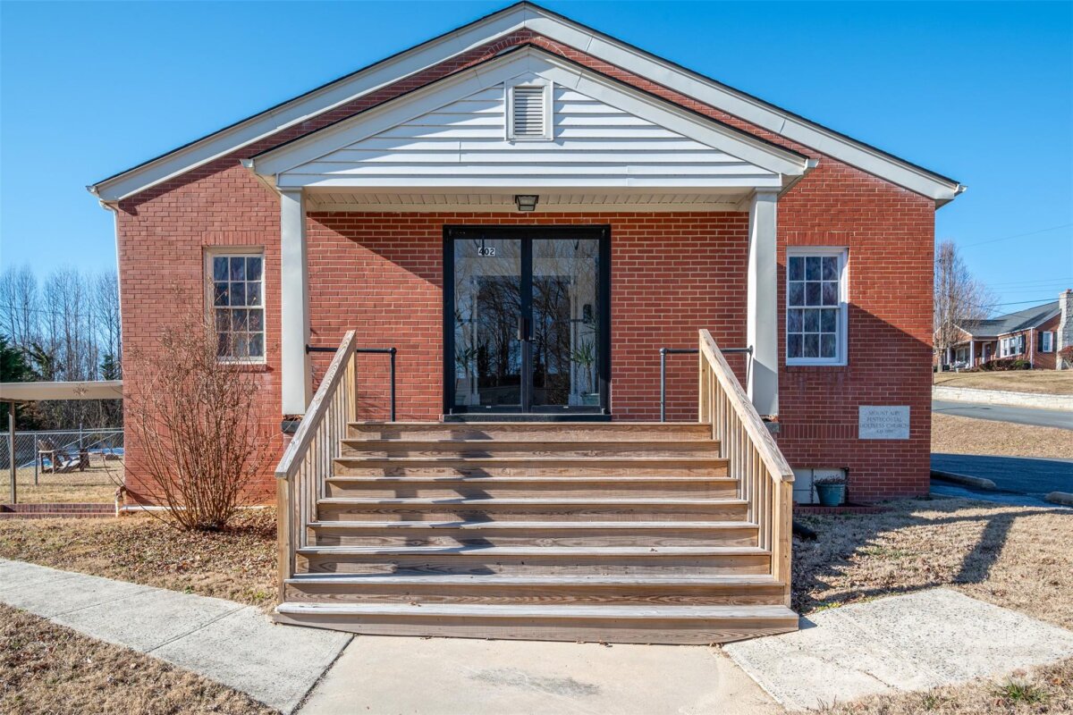 402 Worth Street, Mount Airy, NC 27030, MLS # 4328777