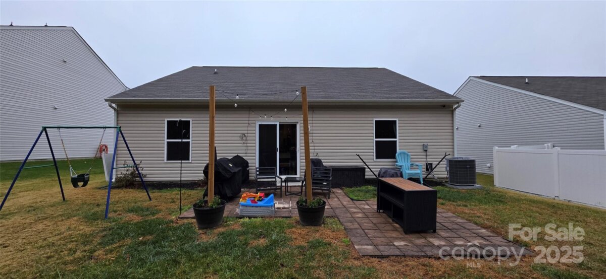 7332 Amberly Hills Road, Charlotte, NC 28215, MLS # 4329181