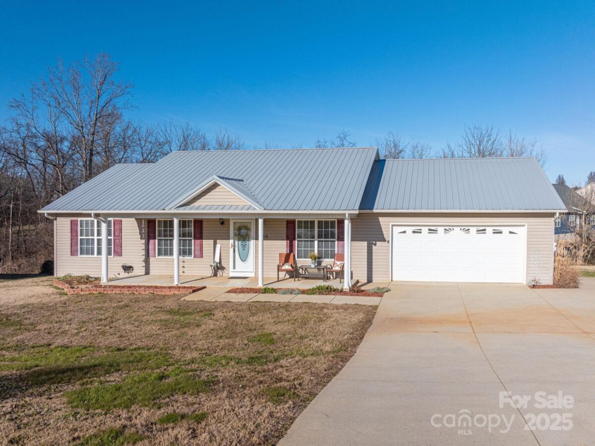 1486 Clear Creek Lane, Newton, NC 28658, MLS # 4329243