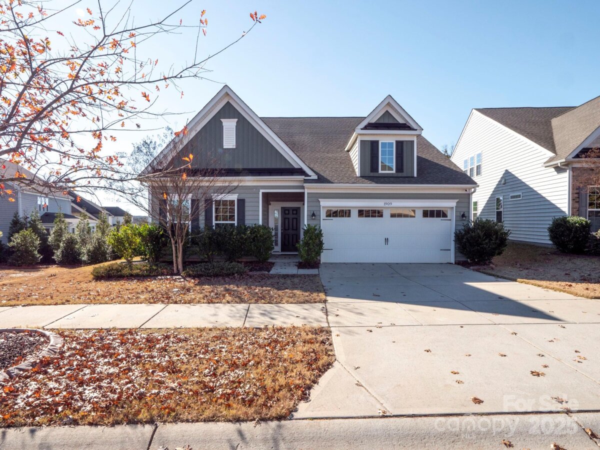 1909 Sapphire Meadow Drive, Fort Mill, SC 29715, MLS # 4329463