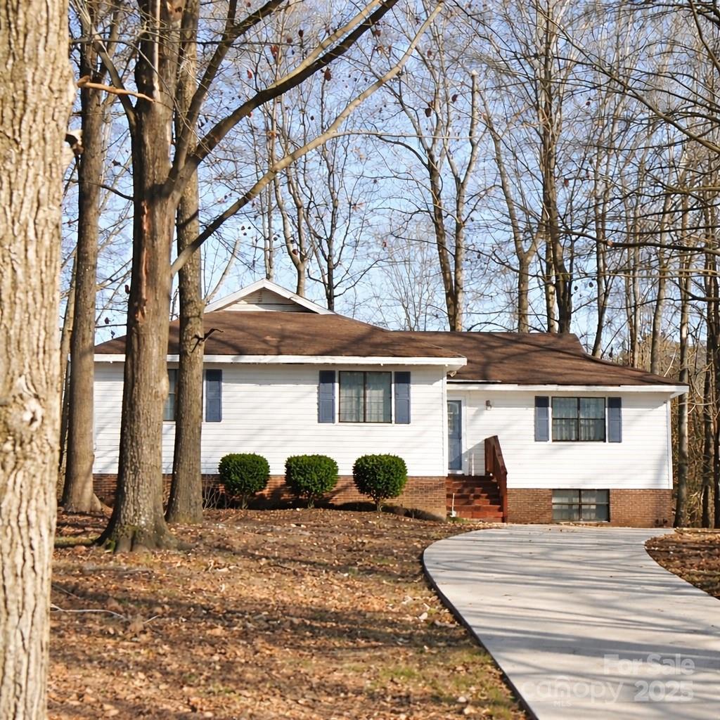 1730 Woodvalley Drive, Charlotte, NC 28216, MLS # 4329890