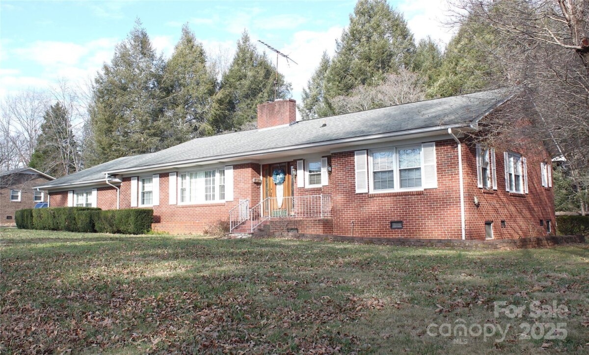 105 Woodlawn Drive, Morganton, NC 28655, MLS # 4330084