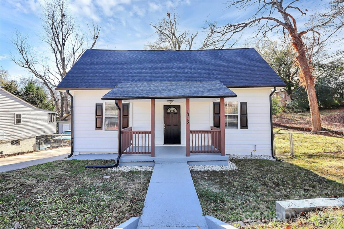 1015 W 4th Avenue, Gastonia, NC 28052, MLS # 4330332