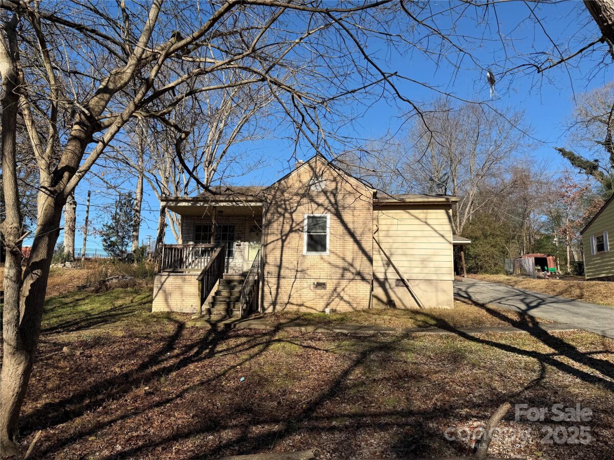 1424 W Mauney Avenue, Gastonia, NC 28052, MLS # 4330389