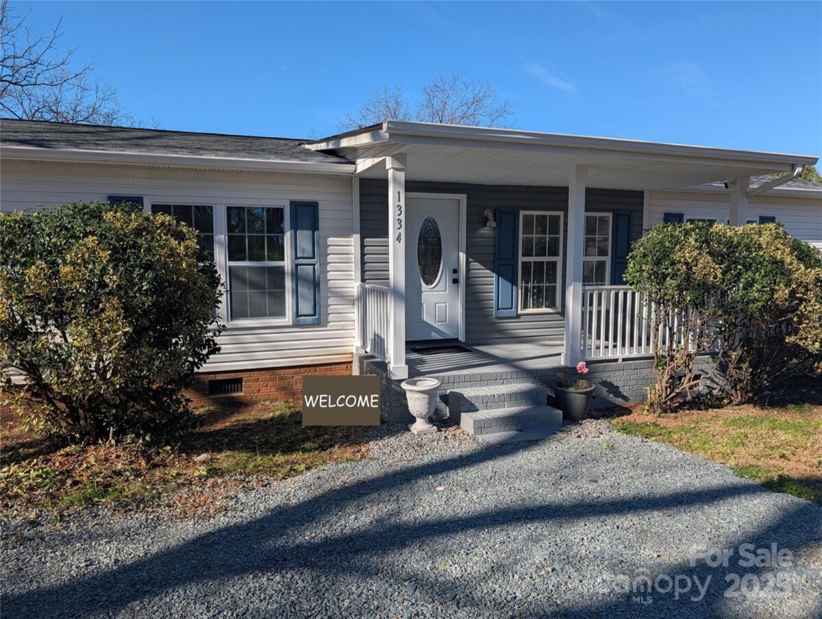 1334 Mecklenburg Highway, Mooresville, NC 28115, MLS # 4330844
