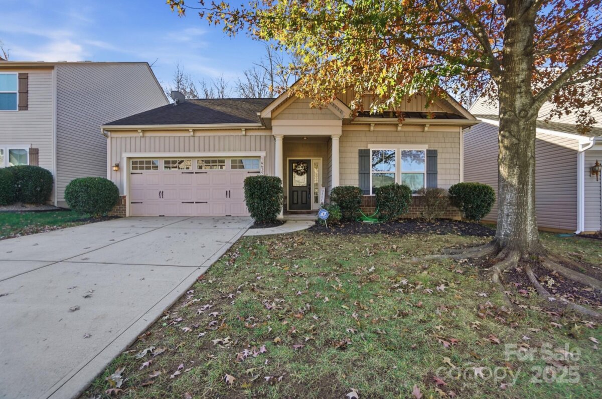 16635 Crimson Sargent Drive, Charlotte, NC 28213, MLS # 4331464