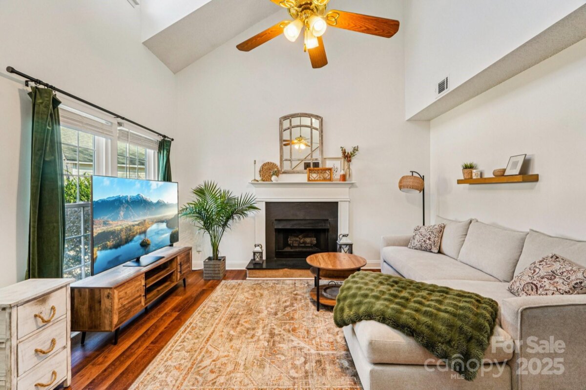 10105 Sparkling Brook Court, Charlotte, NC 28214, MLS # 4333435