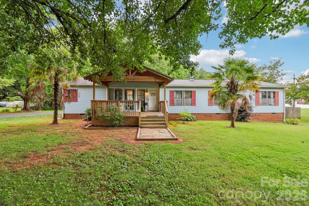 122 S Main Street, New London, NC 28127, MLS # 4333472