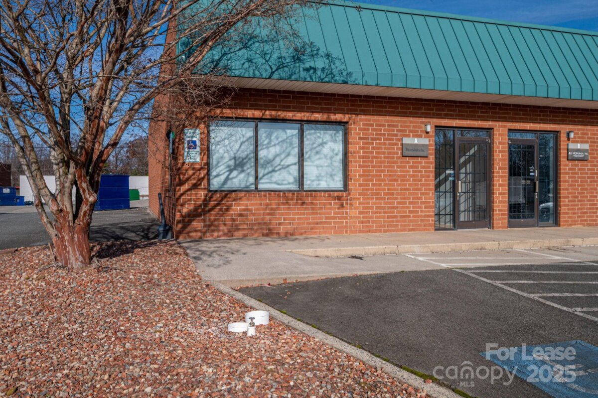 6128 Brookshire Boulevard Unit A, Charlotte, NC 28216, MLS # 4333804