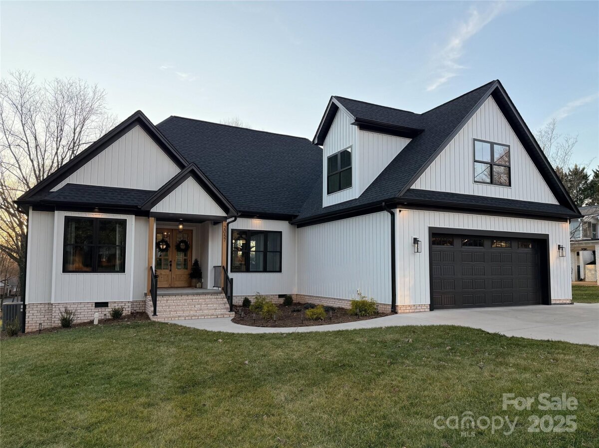 2057 13th Street, Hickory, NC 28601, MLS # 4334152