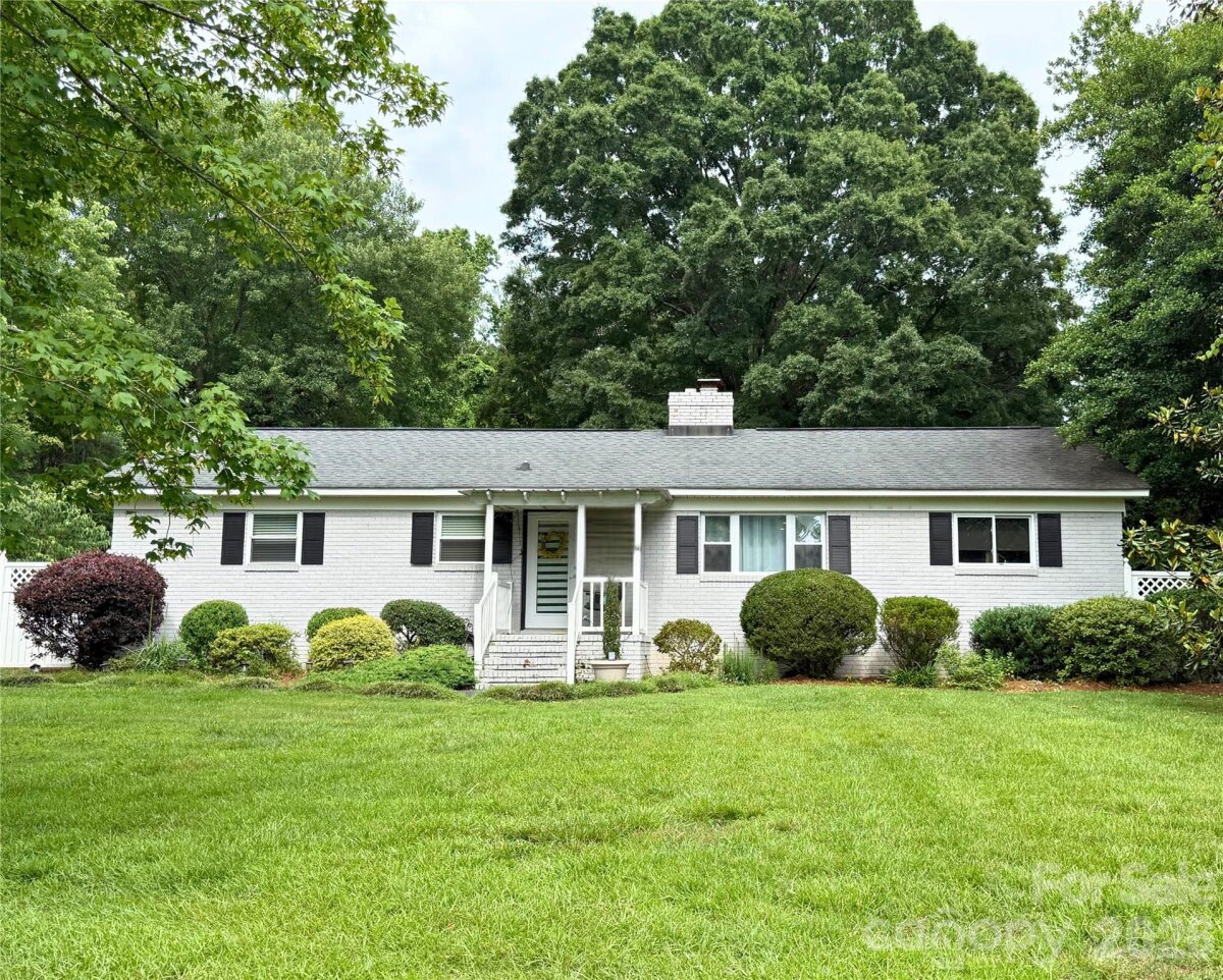 2333 Lakeview Circle, Matthews, NC 28105, MLS # 4335669