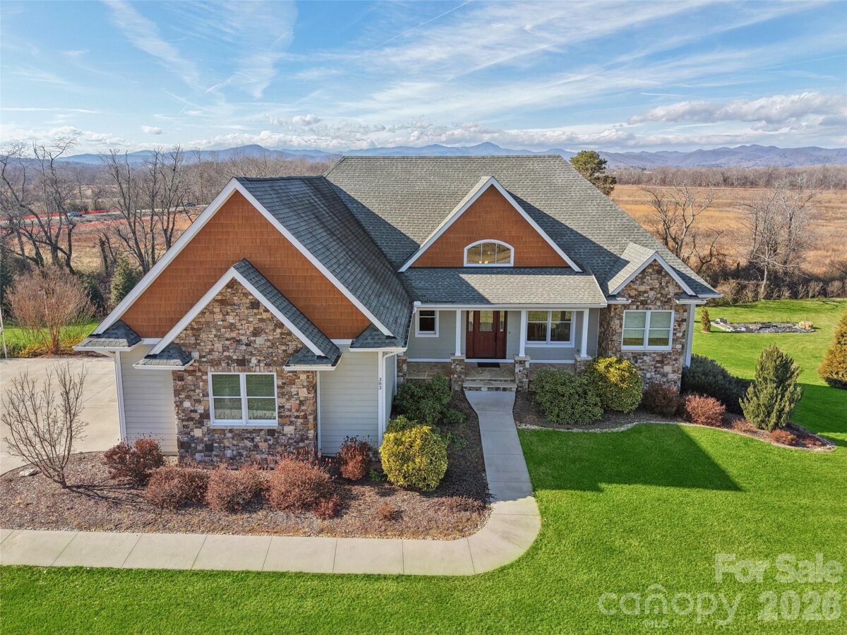 Hendersonville 62 4337087