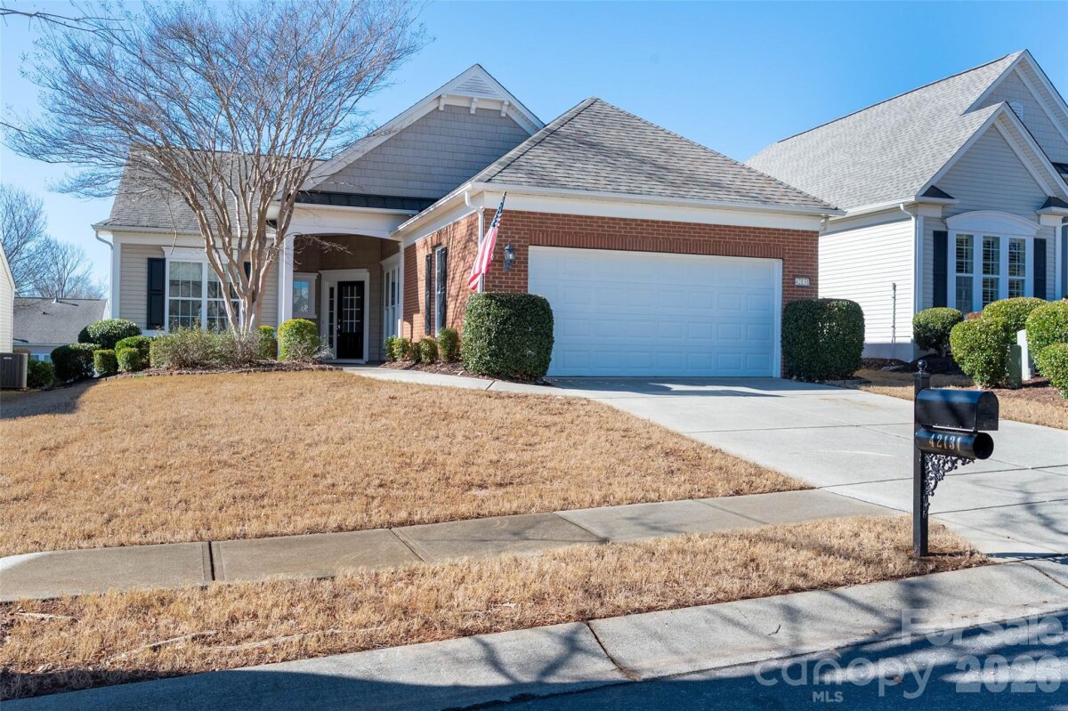 photo of home for sale at 42131 Larkspur Court