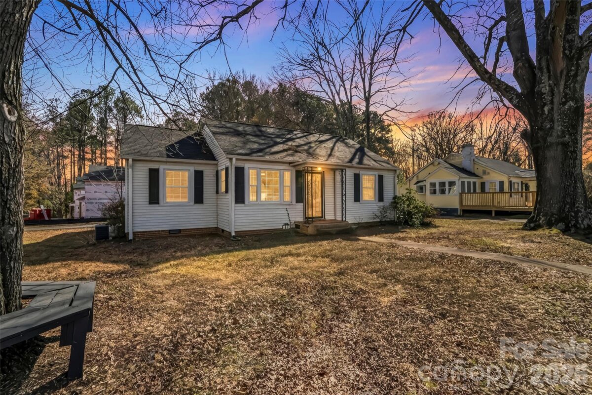 1072 5th Street, Hickory, NC 28601, MLS # 4337817