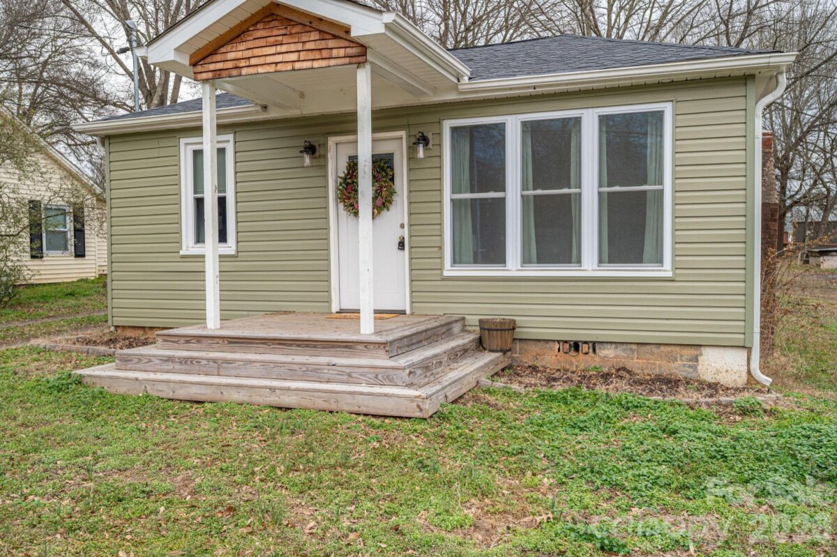 1063 W Hwy 150 Highway, Lincolnton, NC 28092, MLS # 4338145