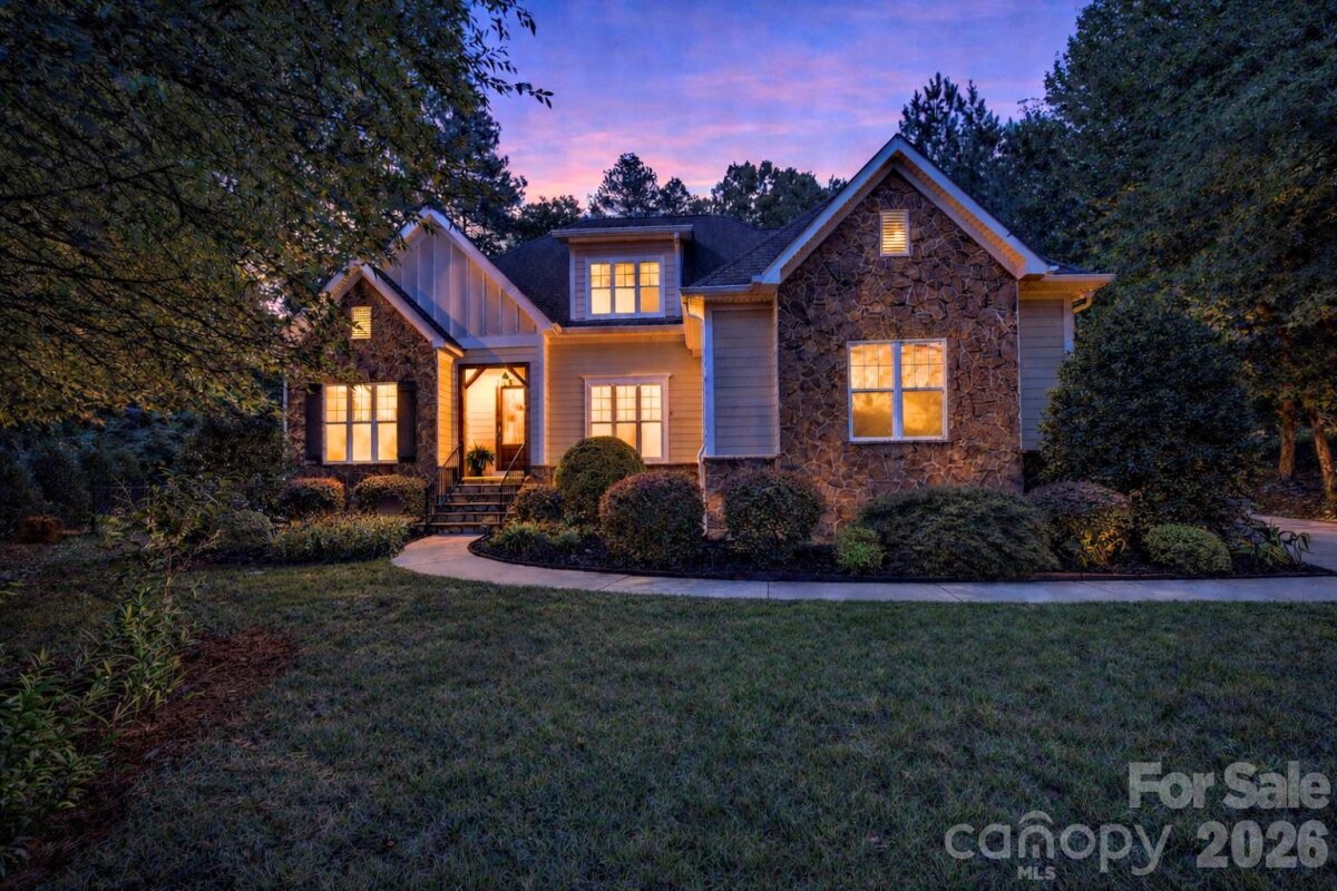 134 Lakeshore Hills Drive, Mooresville, NC 28117, MLS # 4338659