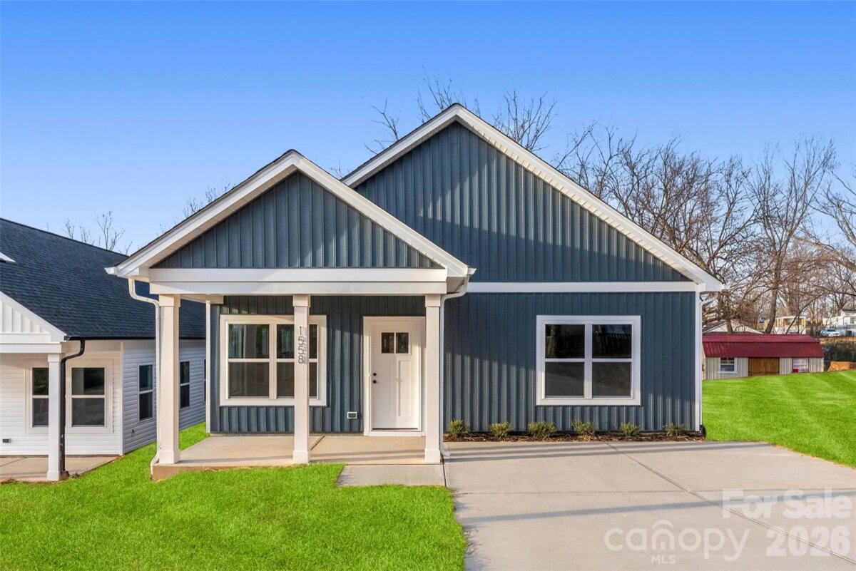 1554 7th Avenue Drive, Hickory, NC 28602, MLS # 4338735