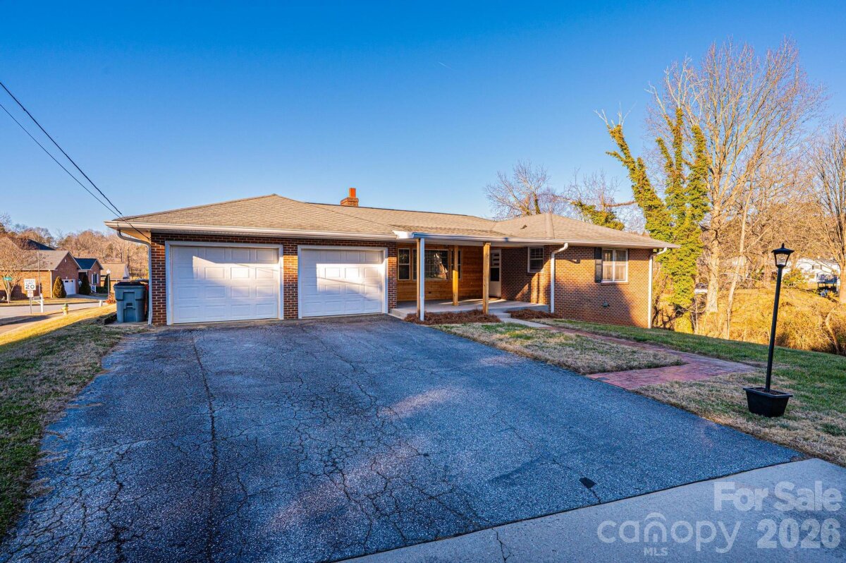 620 Diamondhead Drive, Lenoir, NC 28645, MLS # 4340105