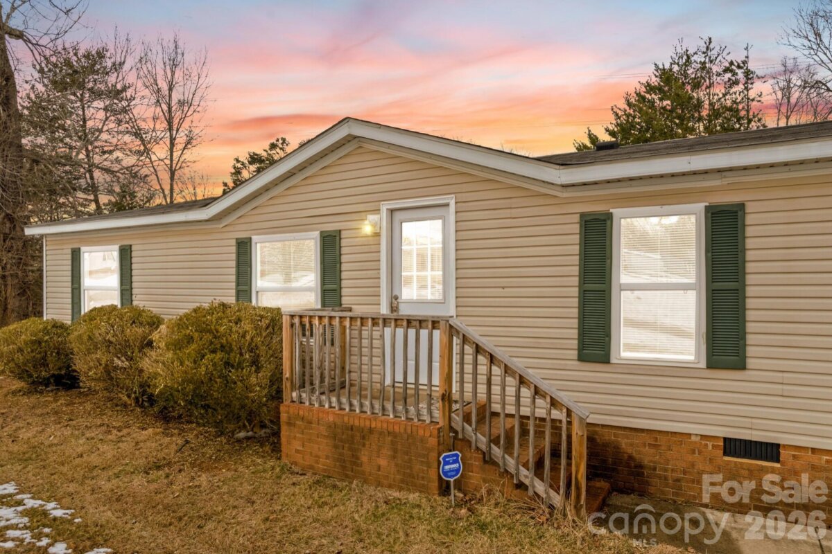 211 Forest Hollow Drive, Statesville, NC 28677, MLS # 4342201
