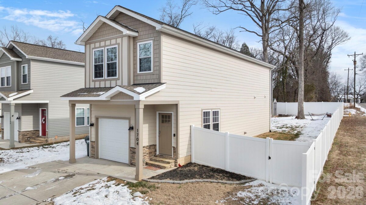 1704 15th Street Place, Hickory, NC 28601, MLS # 4342850