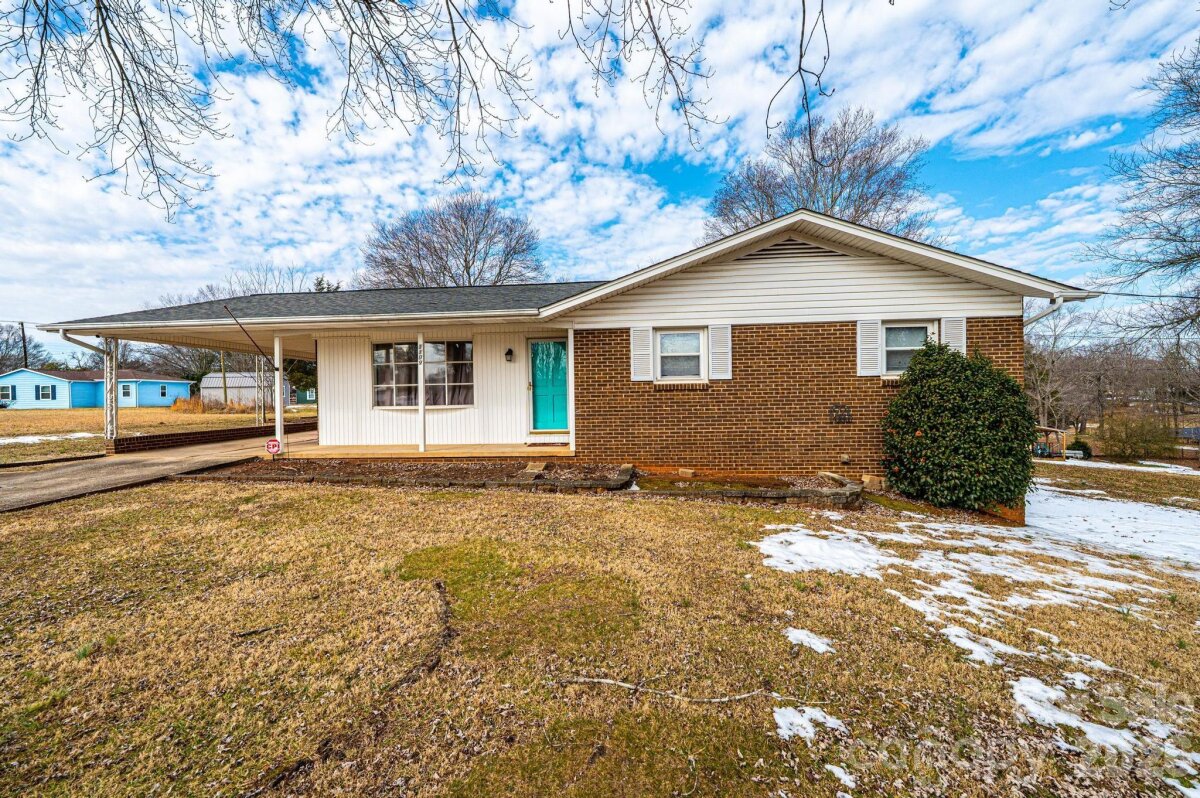 1109 34th Street Lane, Conover, NC 28613, MLS # 4344529