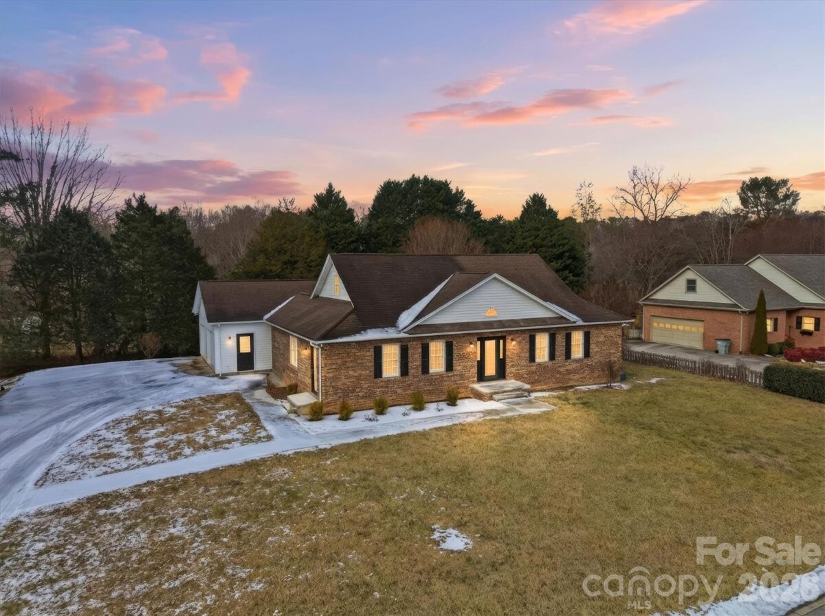 915 Barrington Drive, Lenoir, NC 28645, MLS # 4344680