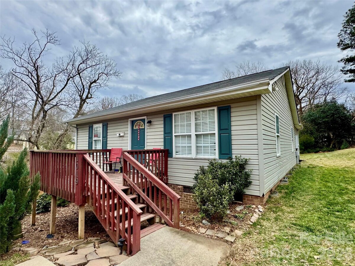 1019 W 7th Avenue, Gastonia, NC 28052, MLS # 4346419