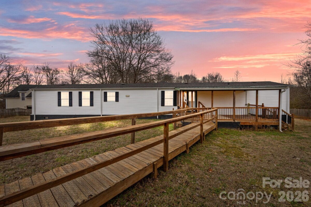 101 Twisted Oak Lane, Gastonia, NC 28052, MLS # 4346442