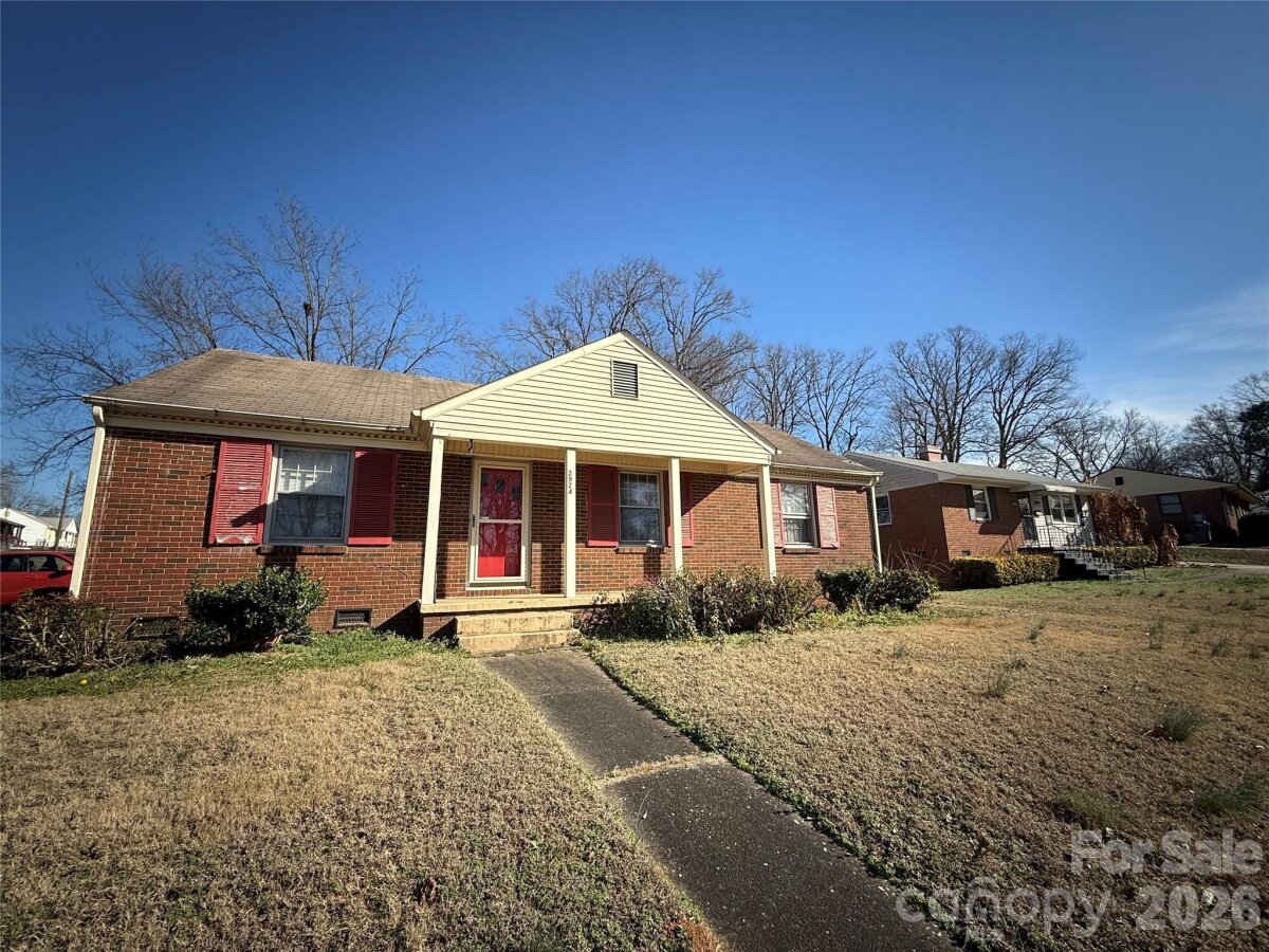 2924 Burbank Drive, Charlotte, NC 28216, MLS # 4349083