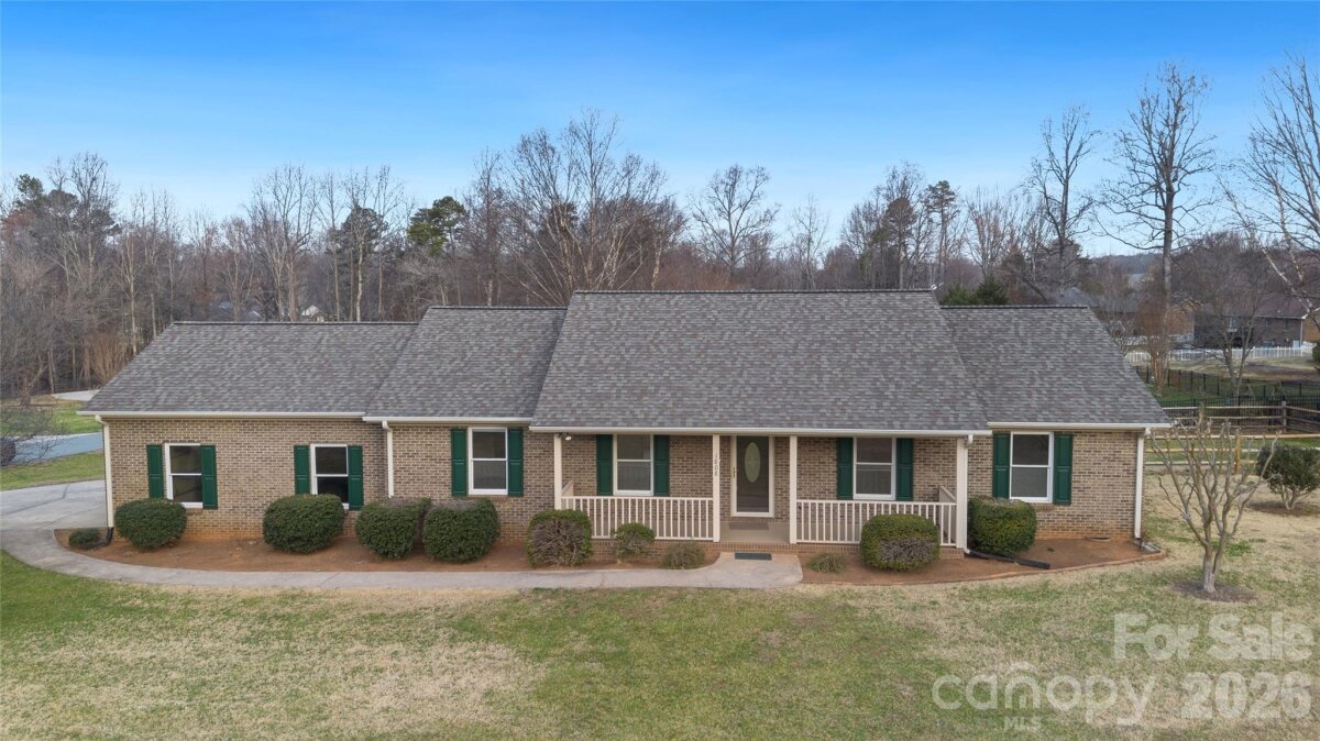 1808 Cameron Heights Circle, Denver, NC 28037, MLS # 4350848