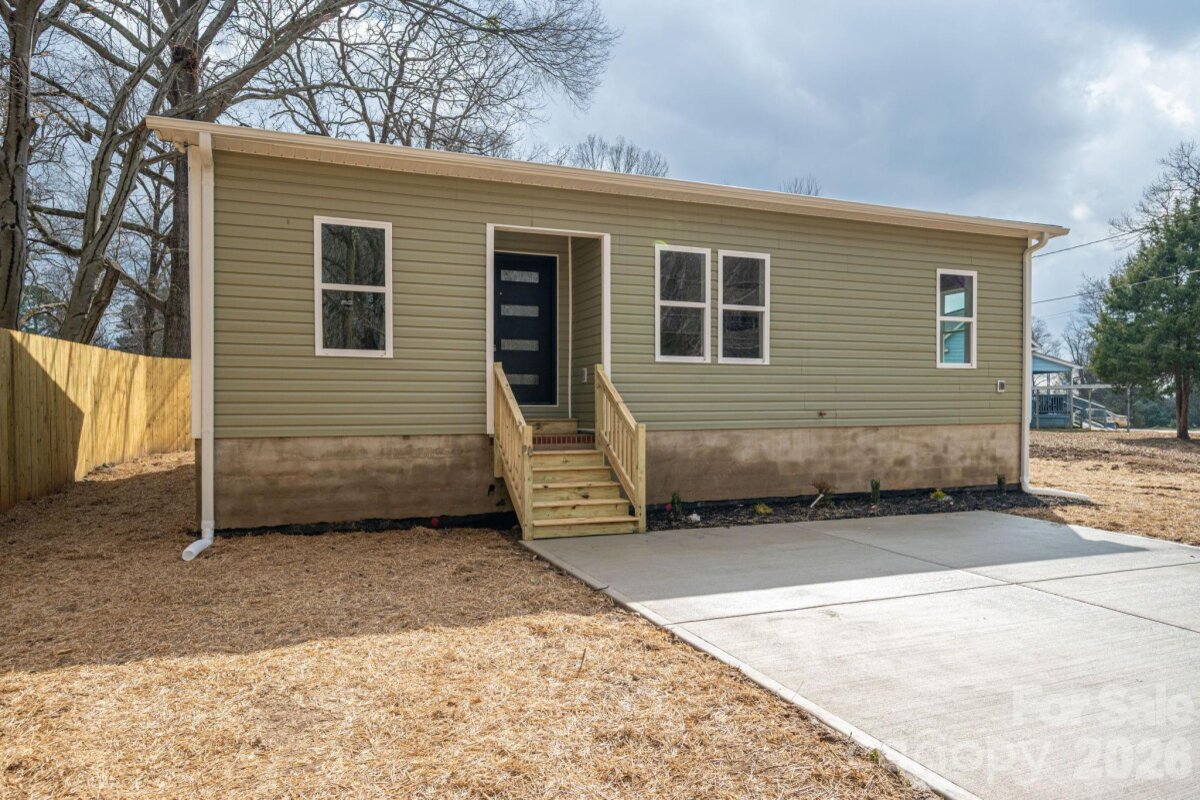 1010 E Catawba Street, Lincolnton, NC 28092, MLS # 4351045