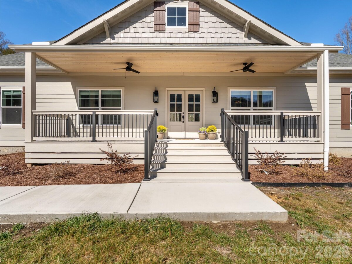 Hendersonville 77 4351063