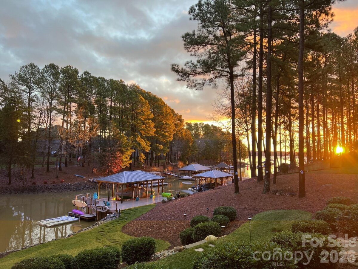 9156 Fair Oak Drive, Sherrills Ford, NC 28673, MLS # 4351146