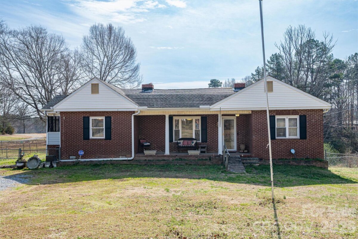 3325 Fairview Drive, Gastonia, NC 28052, MLS # 4352172
