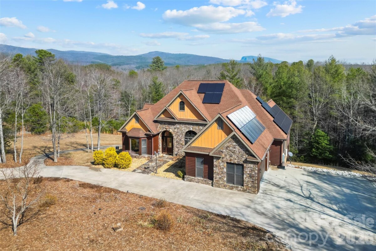 293 Bear Cliff Drive, Nebo, NC 28761, MLS # 4352443