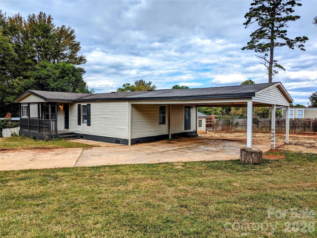 7329 Twillingate Drive, Charlotte, NC 28215, MLS # 4352473