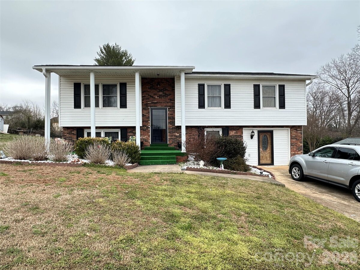 408 Cardinal Drive Unit 35, Newton, NC 28658, MLS # 4352723